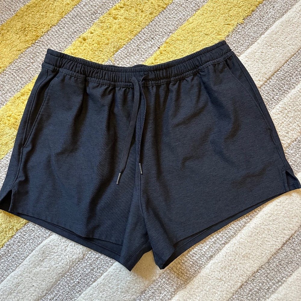 Outdoor Voices shorts size S